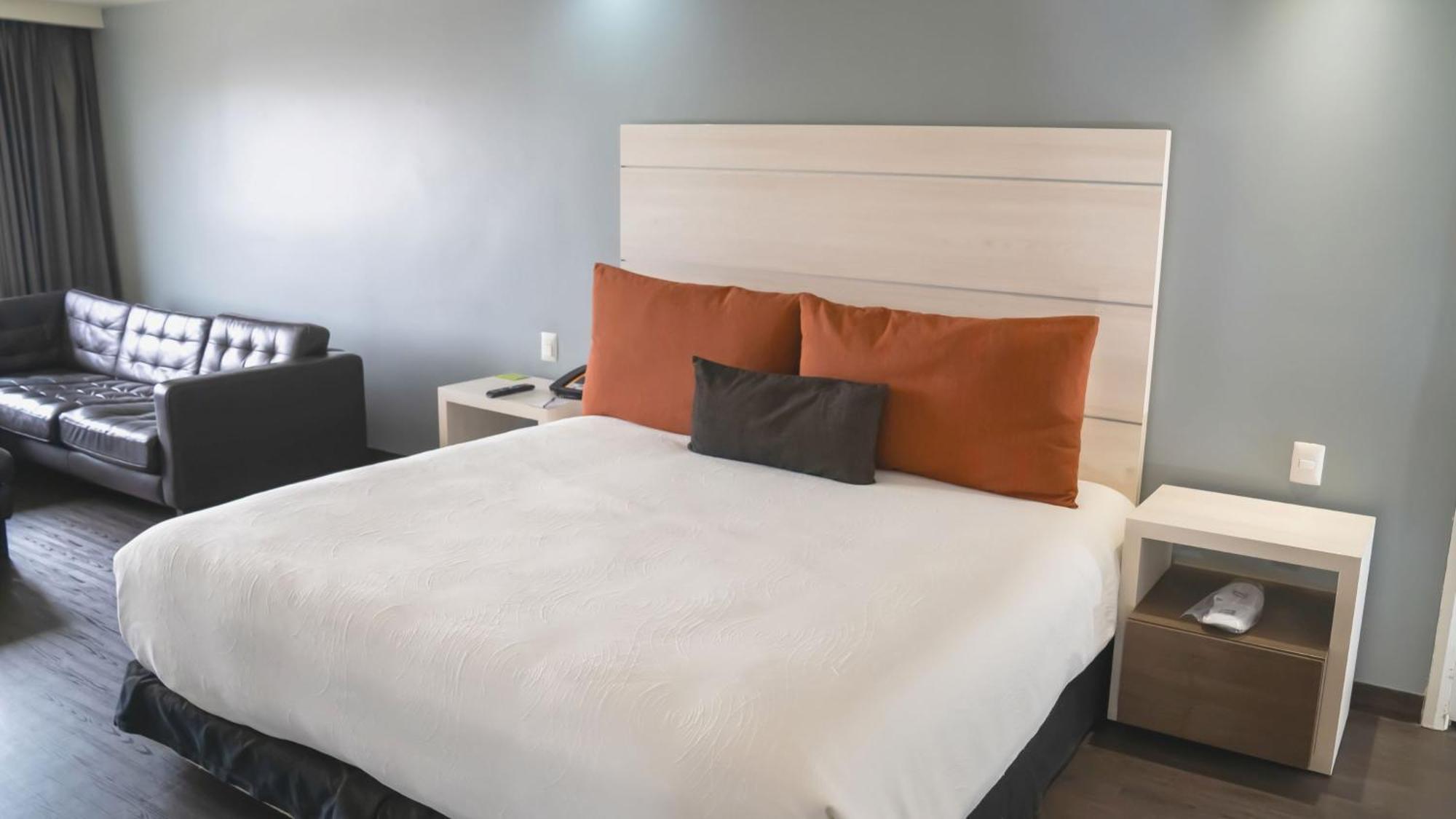 Real Inn Tijuana By Camino Real Hoteles Exterior photo